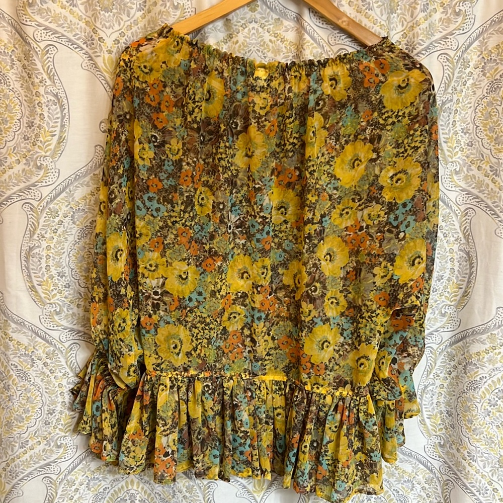 Moda International blouse - Picture 2 of 5